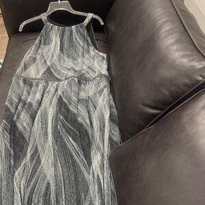 SLNY Sleeveless Black & Silver Halter Evening Dress
